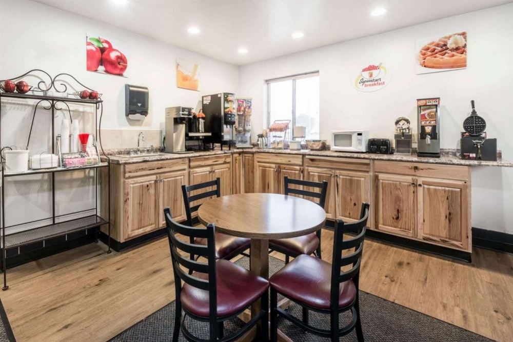 Super 8 by Wyndham Missoula/Reserve St. Super 8 by Wyndham Missoula/Reserve St.
